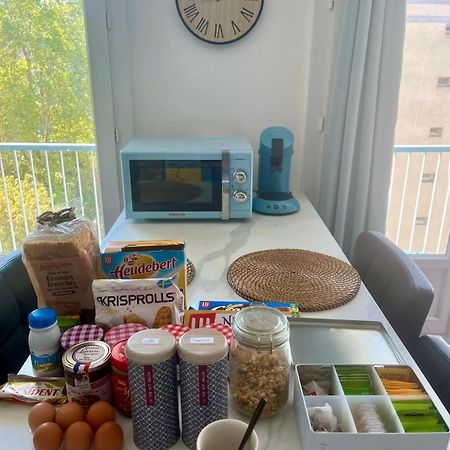 Chambre Privee Dans Un Appartement Partage Villeurbanne Exterior foto